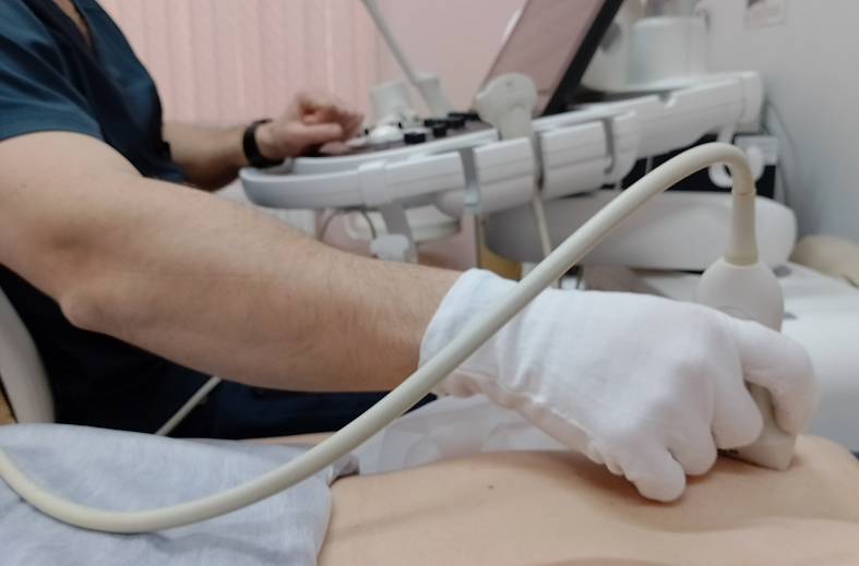 УЗИ с допплеровским исследованием (4,5 размер и выше) на аппарате элитного класса