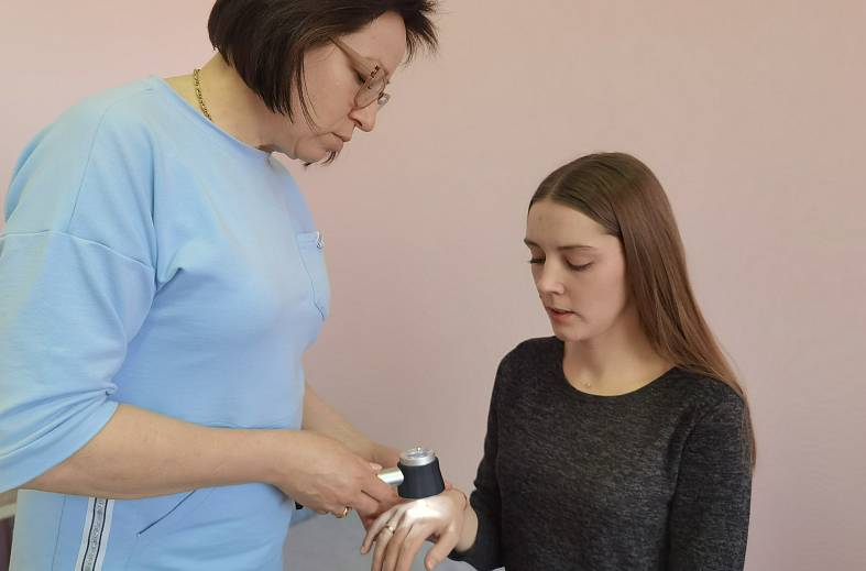Консультация дерматолога (консультация с лечением не более 30 дней)