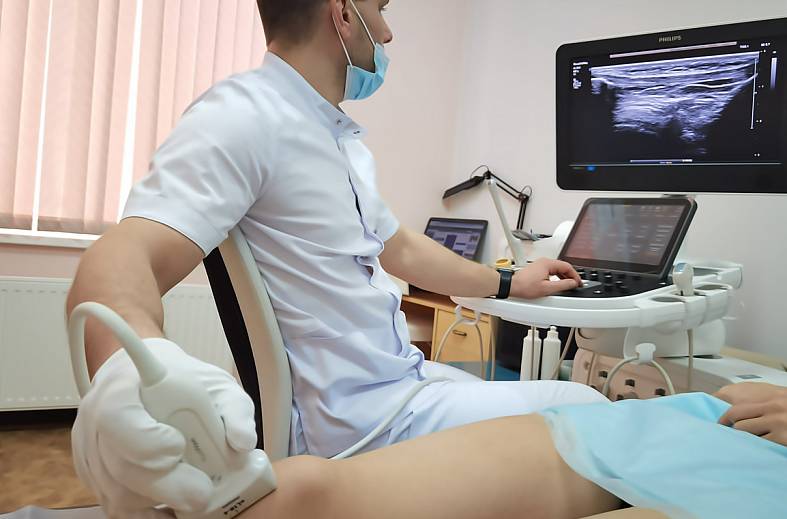 УЗИ коленного сустава на аппарате элитного класса