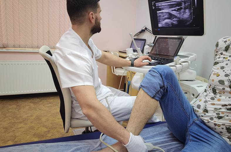 УЗИ голеностопного сустава (1 сустав) на аппарате элитного класса